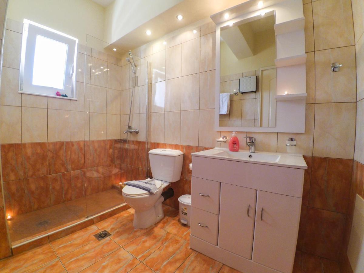 Rubini Homes Agia Marina Exteriör bild