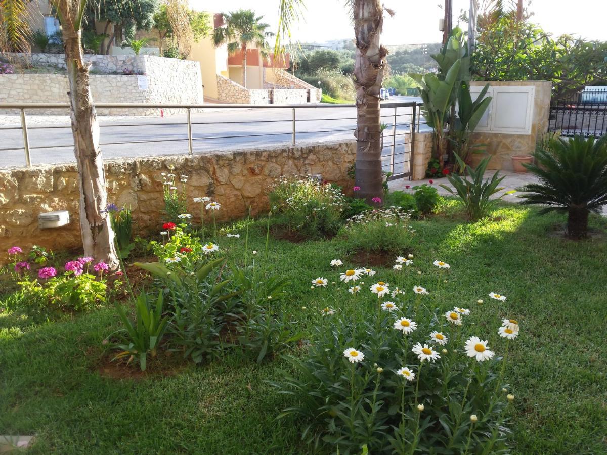 Rubini Homes Agia Marina Exteriör bild